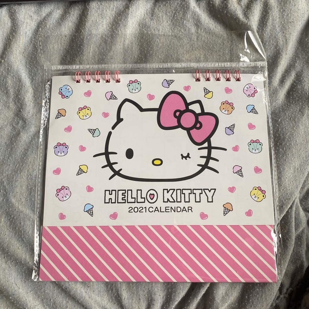 hello kitty calendar